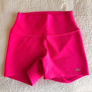 Alo High waist airlift shorts Hot Pink size Small